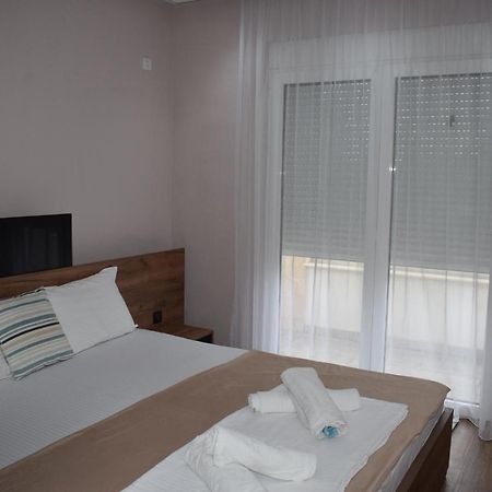 S&M Apartments Ulcinj Eksteriør billede