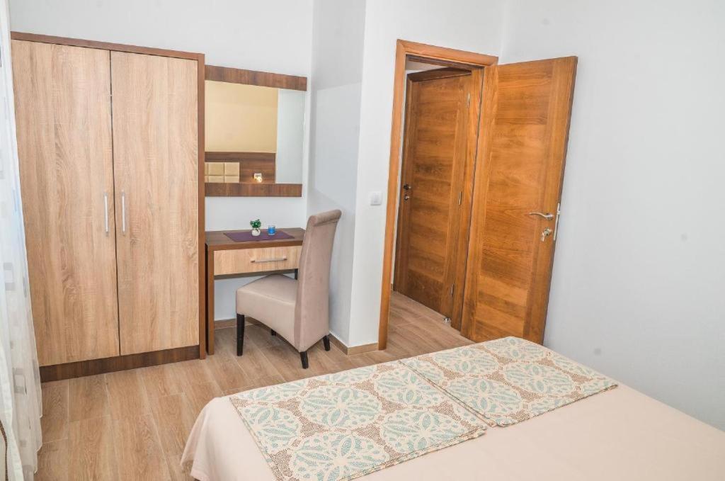 S&M Apartments Ulcinj Eksteriør billede