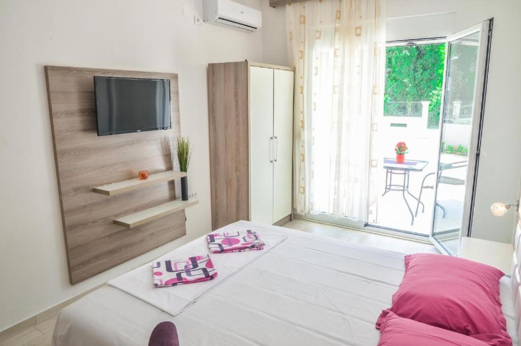S&M Apartments Ulcinj Eksteriør billede